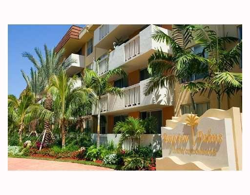 Main entrance Exterior Bayview Palms Condo - 1800 Sans Souci Blvd Condominio Unidad 111