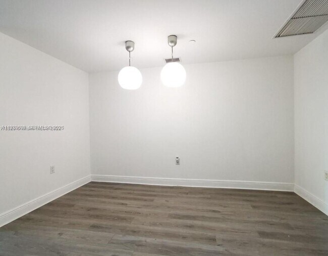 Photo - 1250 S Miami Ave Unidad 2104