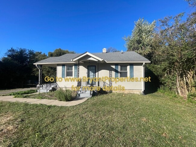 Building Photo - House