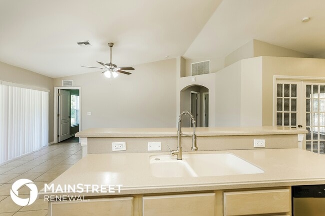 Photo - 3406 68th St W