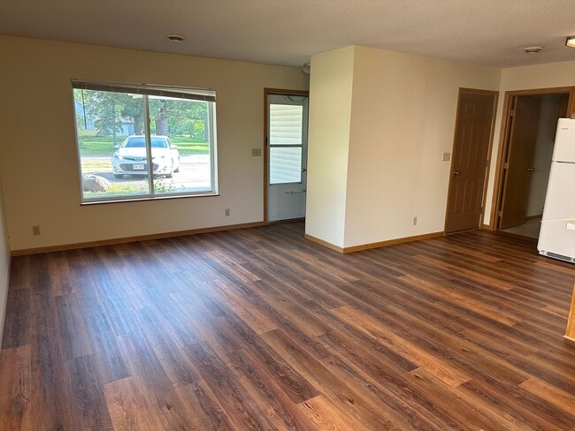 Photo - 3321 Sundet Rd