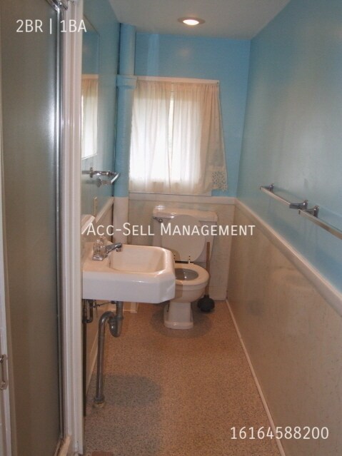 Photo - 437 Barnett St NE Unit 2