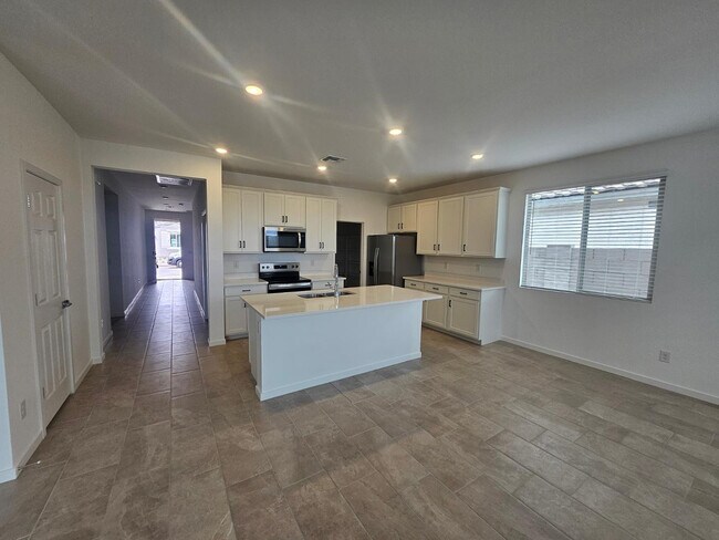 Photo - 548 Fremont Pass