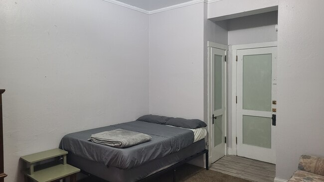 Photo - 2344 Prospect Ave E