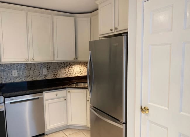 Photo - 261 Hedgerow Rd