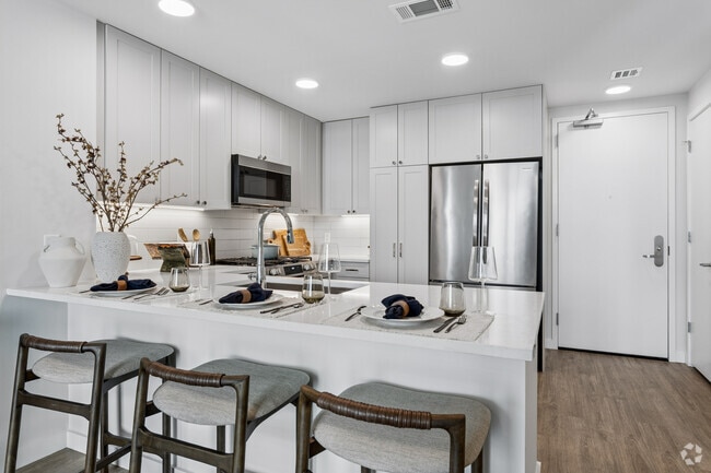 B2 2BR, 2BA - 1,021SF - Kitchen