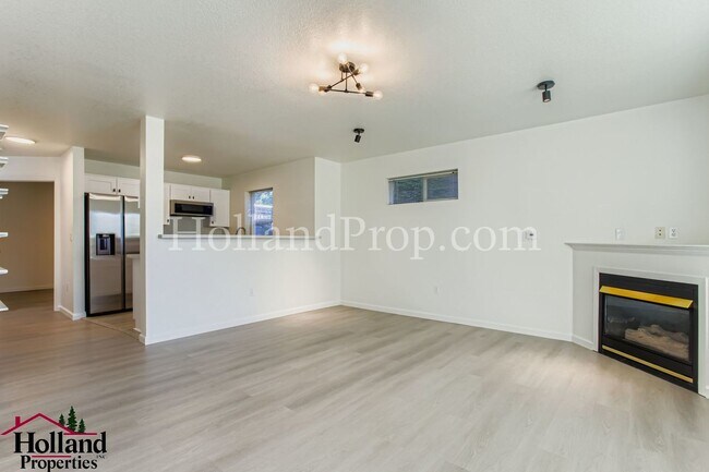 Photo - Fantastic 2 Bedrooms Condo in the Heart of...