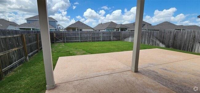 Building Photo - 328 Banyon Dr Rental