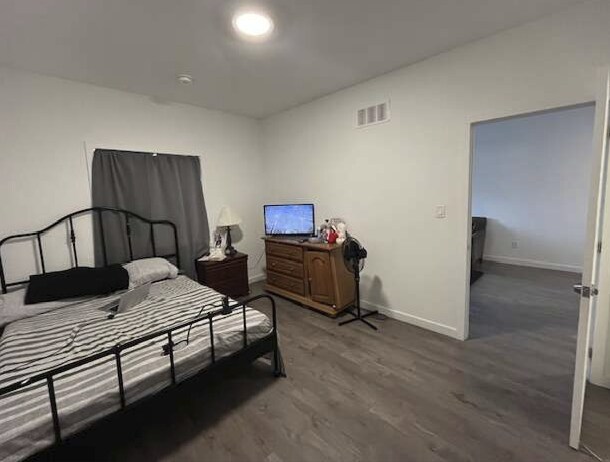 Photo - 400 Chaffey St