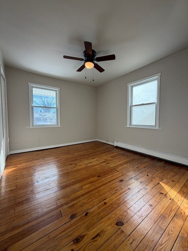 Photo - Fantastic Bristol Borough-Two Bedroom