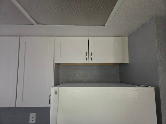 Photo - 2124 Exeter Dr Unit EXETER DR APT 3