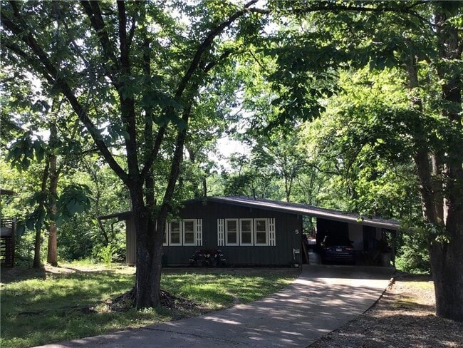 Building Photo - 5 Formby Ln