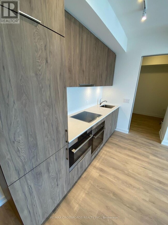 Photo - 158 Front St E Unit 1811