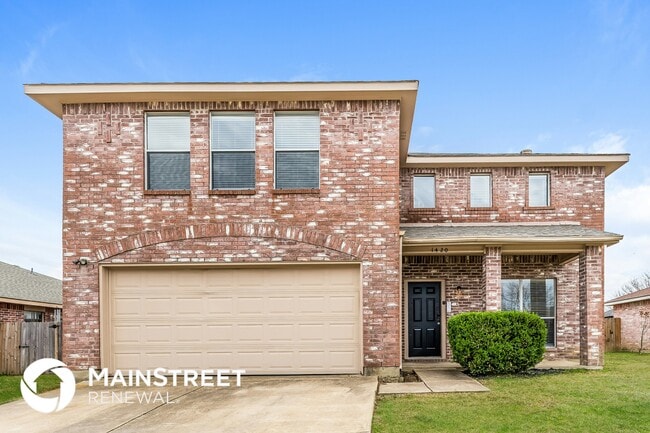 Building Photo - 1420 Chesapeake Dr