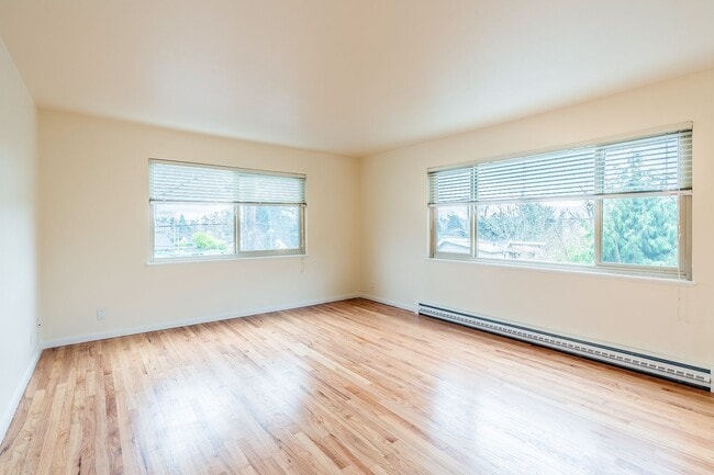 Photo - Lake Vista Apartments