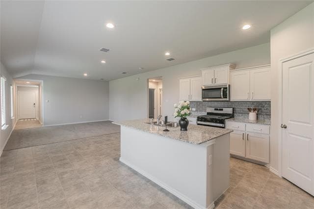 Building Photo - 125 Driftoak Dr