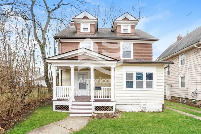 Building Photo - 904 Bloomfield Ave