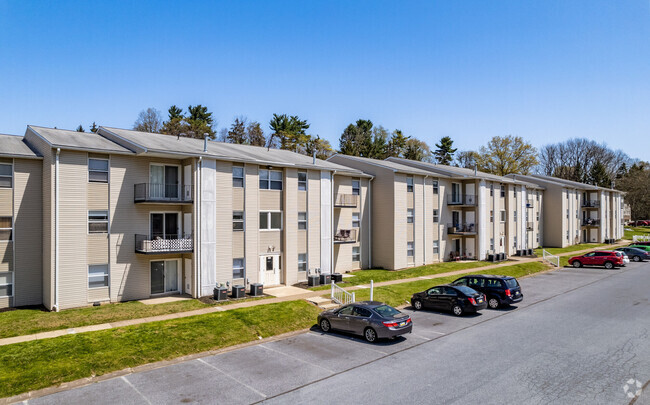 Building Photo - Beaufort Manor Rental