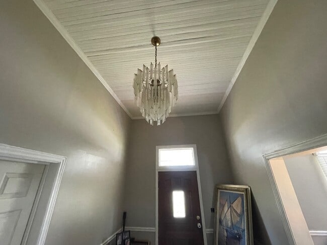 Photo - 102 Cedar St