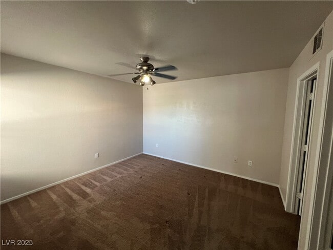 Building Photo - 7255 W Sunset Rd Unit 2072