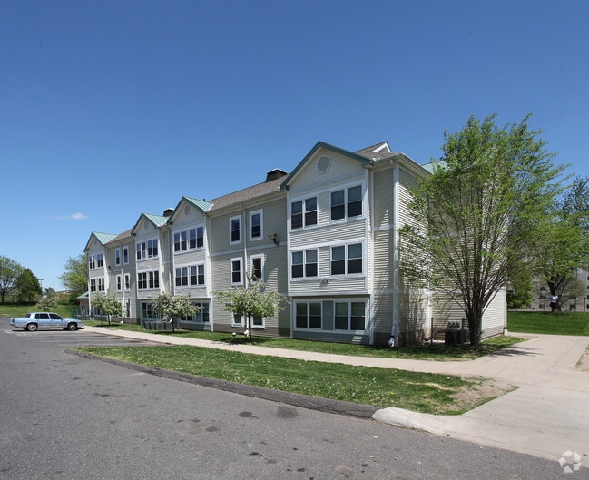 Building Photo - Sana Apartments