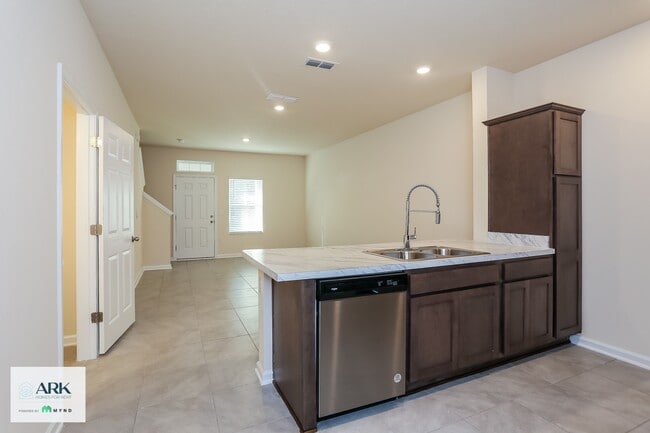Photo - 86824 Mainline Rd