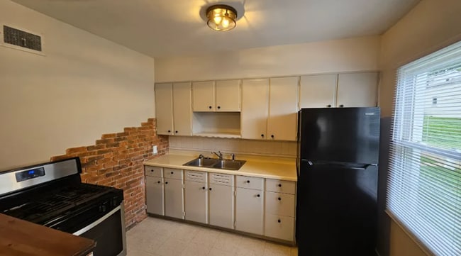 Photo - Mitchell 4 Plex Unit 2920