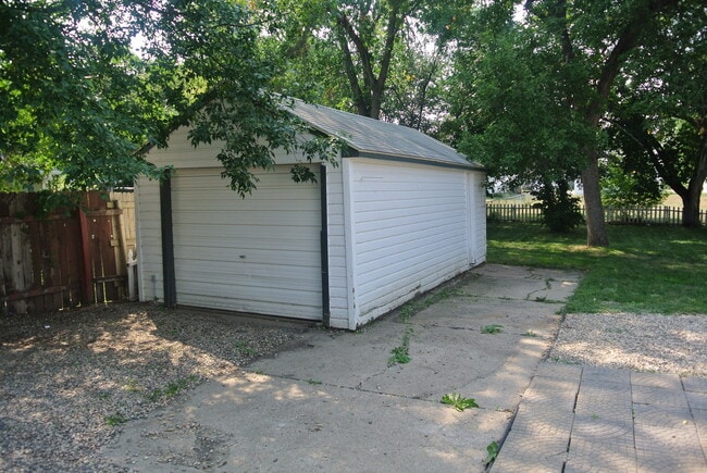 Photo - 2 Bedroom House!