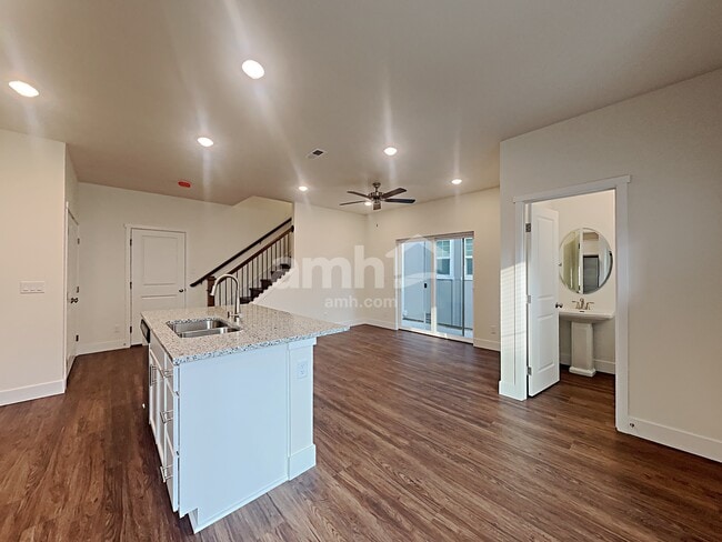 Photo - 33030 Lookout Ln