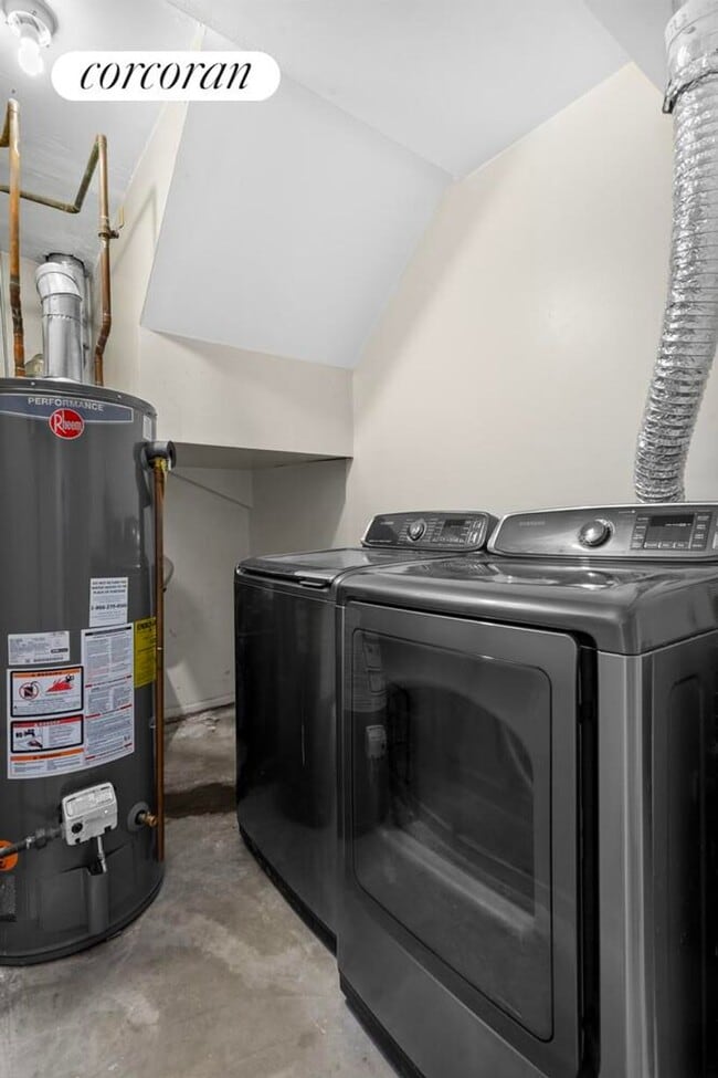 Photo - 336 Howe Ave