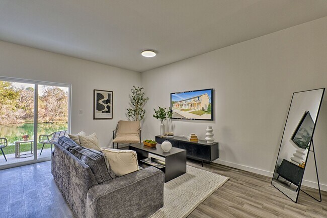 Photo - Eagle Trace 1597 #3