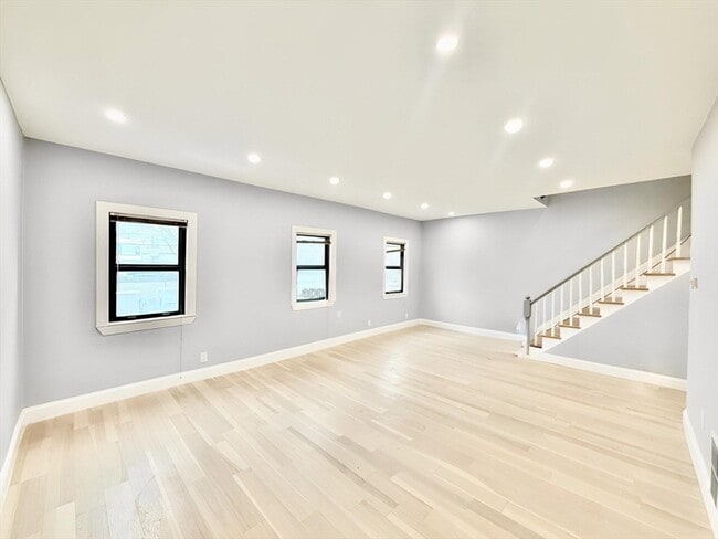 Photo - 15 Berwick St