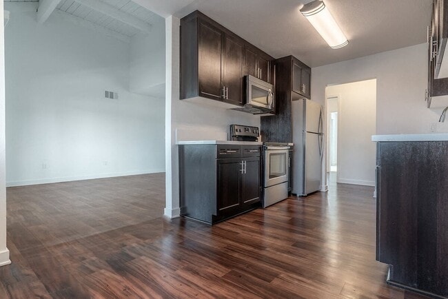 Beverly Plaza Apartments