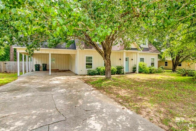 Building Photo - 111 Robbins Blvd Rental