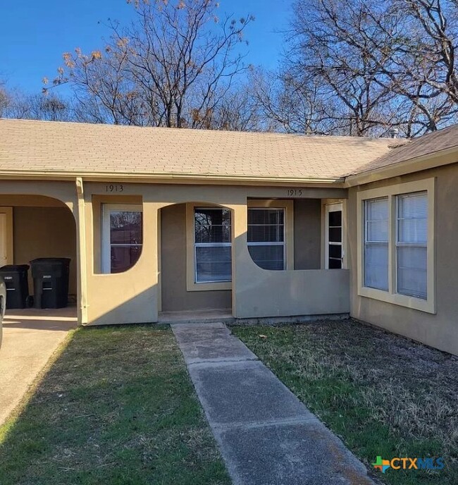 Photo - 1913 Elkins Ave Townhome