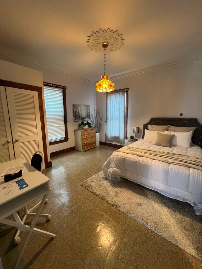 88 Walnut Ave Unit 1