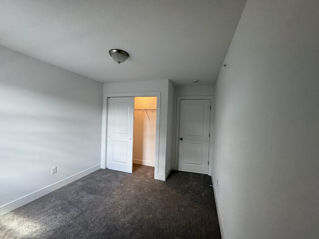 Photo - 203 8th St
