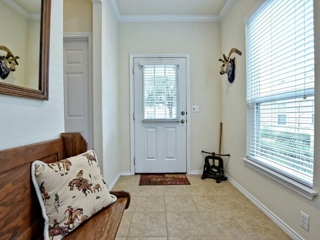 Photo - 304 Essex Ln