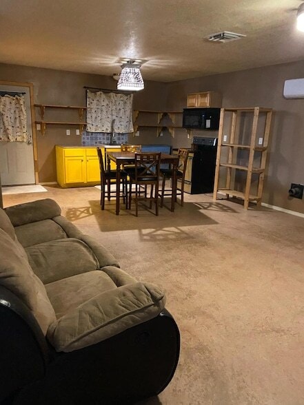 Photo - 170 El Cerro Lp