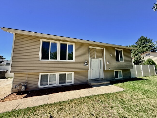 Building Photo - 1247 N 700 W