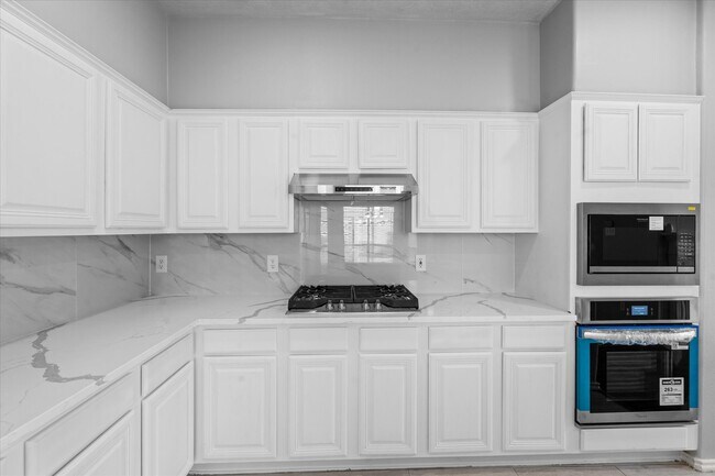 Photo - 3914 Clarestone Dr