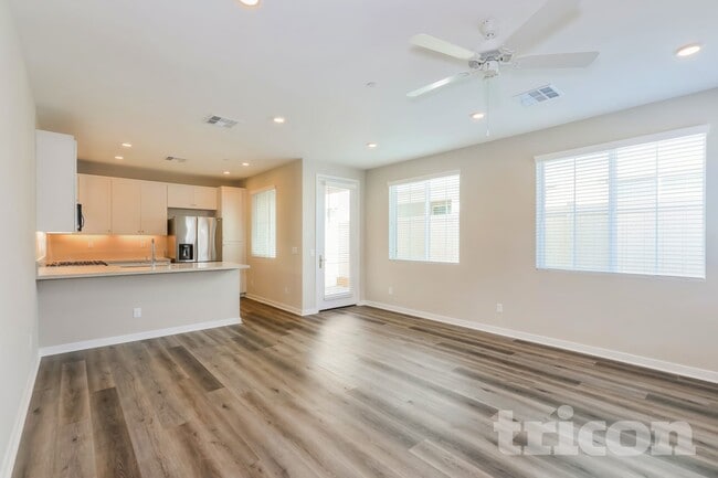 Photo - 31695 Hans Dr