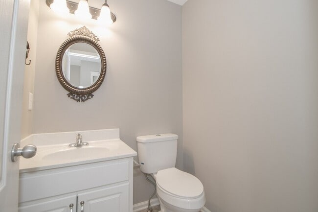 Photo - 3147 Holly Point