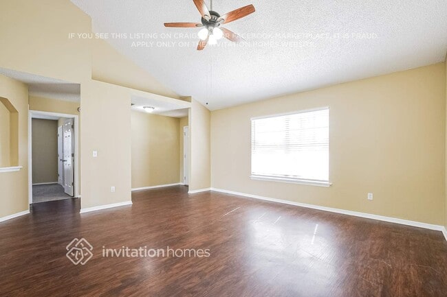 Photo - 1465 3rd Ave