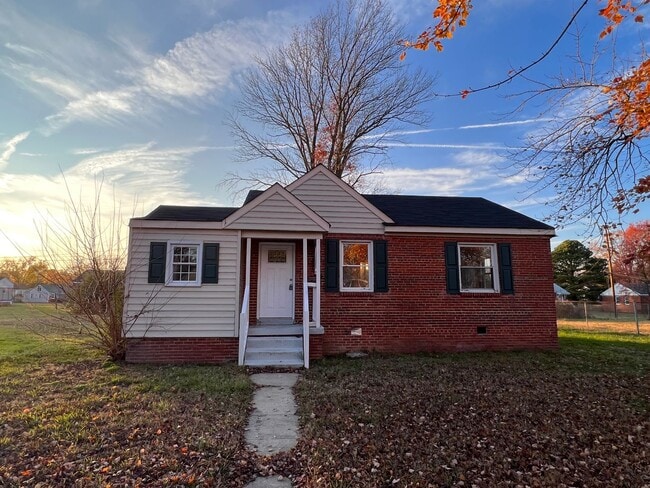Photo - 4608 Eastover Ave House