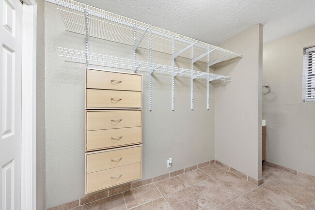 Photo - Valley Apartments Unidad 20