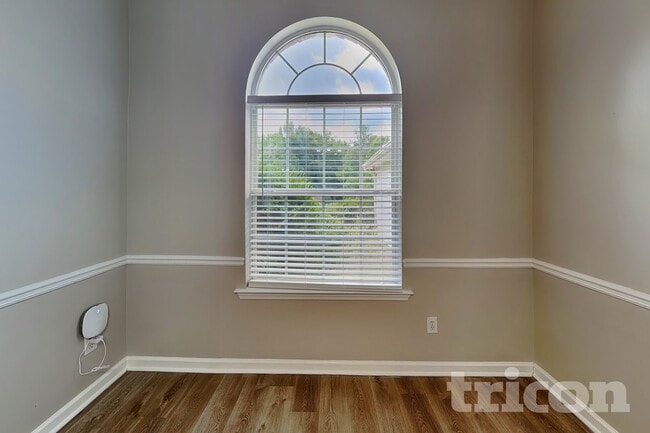 Photo - 253 Cobblestone Ln