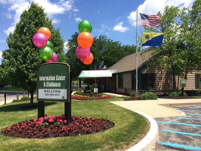 Clubhouse - Stone Pointe Village Apartments