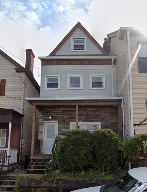 Building Photo - 2402 Cobden St Rental