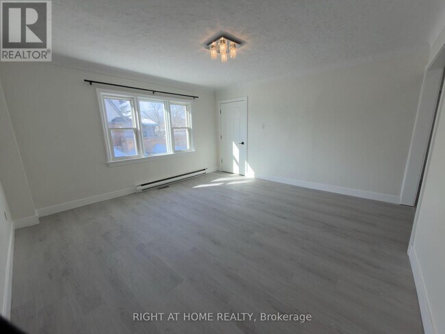 Photo - 55 Glendale Ave